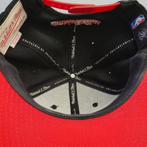Mitchell & Ness - Toronto Raptors Modern Logo - NBA  Snapback Hat - Picture 5 of 5
